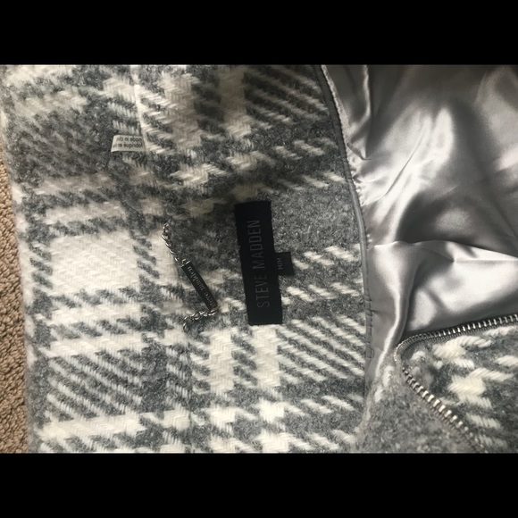 NWOT Steve Madden Light Grey & White Coat- Medium - Picture 2 of 4